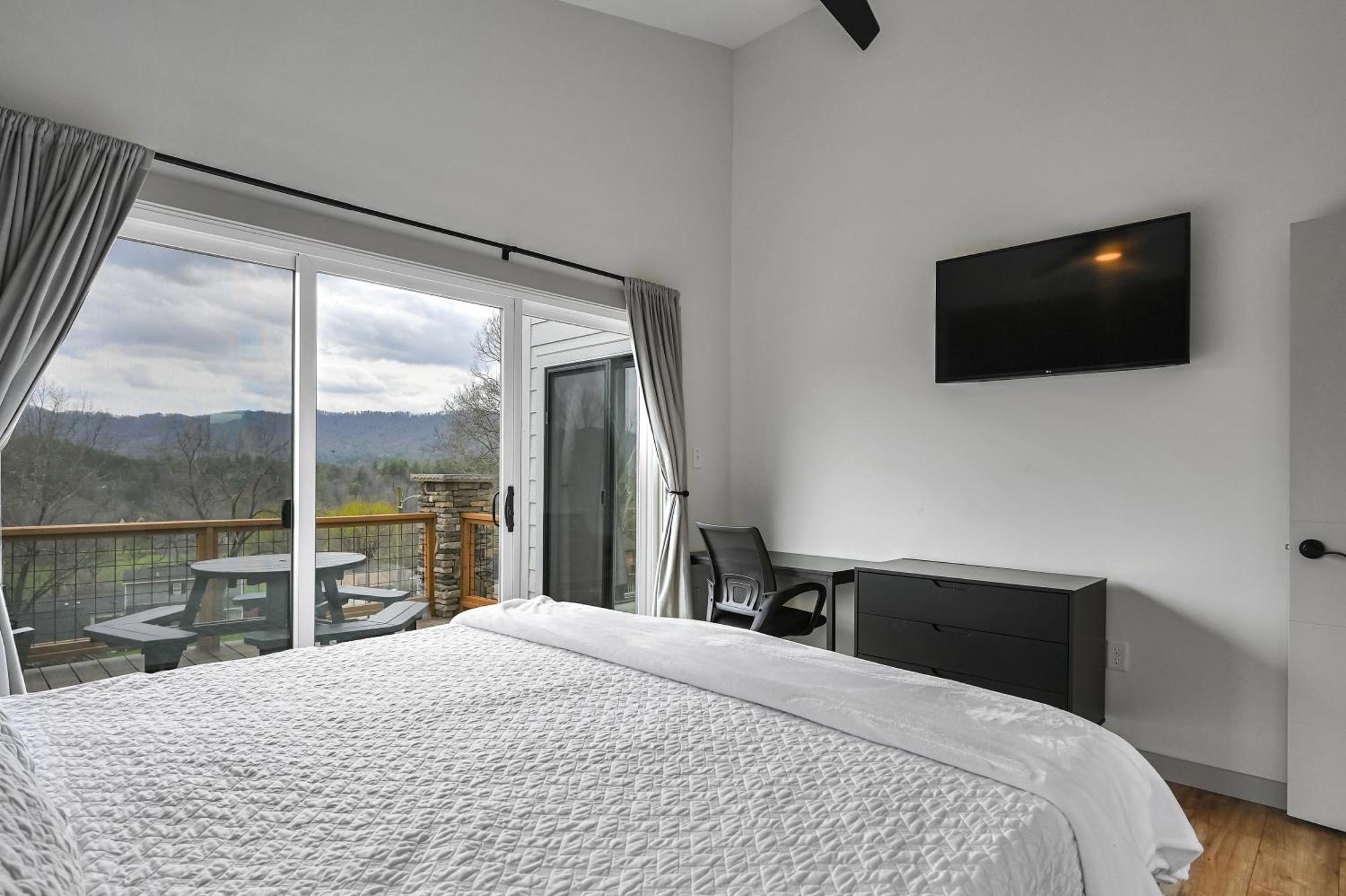 Villa Mon Trèsor, Modern Mountain Views with deck Weaverville Exterior foto
